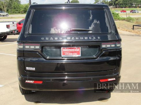 Used 2025 Jeep Grand Wagoneer Series III w/ Quick Order Packagew 28T AWD/4WD image 5