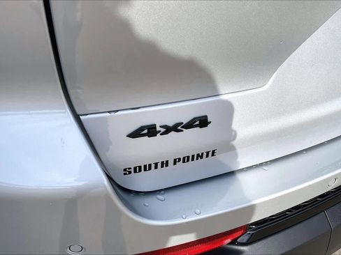 New 2025 Jeep Grand Cherokee L Limited image 15