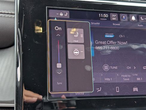 New 2025 Jeep Grand Cherokee Laredo X w/ Luxury Tech Group I image 22