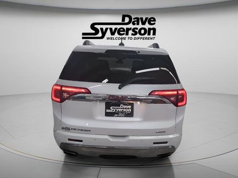 Used 2018 GMC Acadia Denali image 3