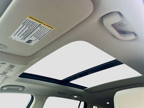 Used 2022 Cadillac XT6 Premium Luxury image 23