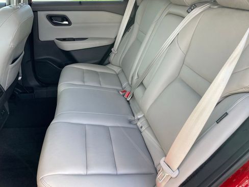 Certified 2022 Nissan Rogue SL w/ SL Premium Package image 8