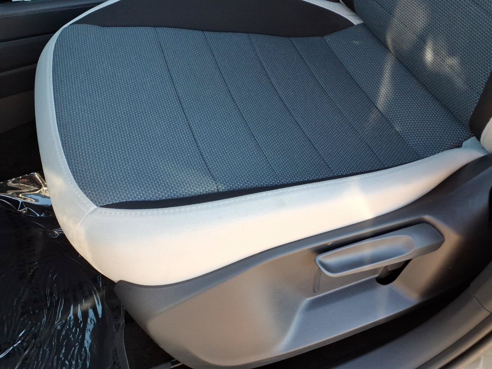 Certified 2026 Volkswagen Taos S FWD image 25