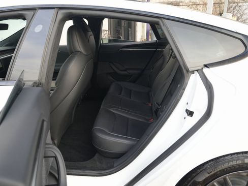 Used 2022 Tesla Model S Plaid image 28