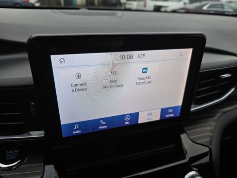 Used 2022 Ford Explorer Limited w/ Equipment Group 301A image 36