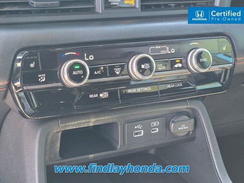 Certified 2024 Honda Pilot TrailSport image 32