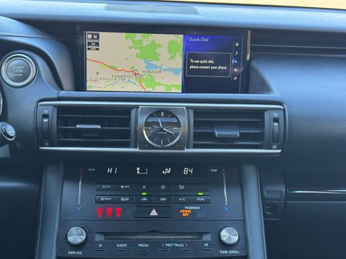 Used 2018 Lexus IS 300 AWD image 17