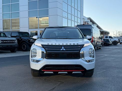Used 2024 Mitsubishi Outlander SEL image 6