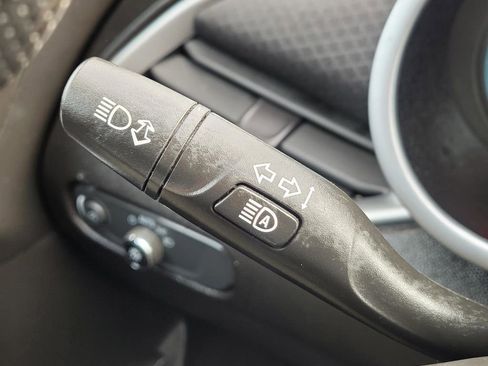 Used 2023 Chevrolet Malibu LT image 31