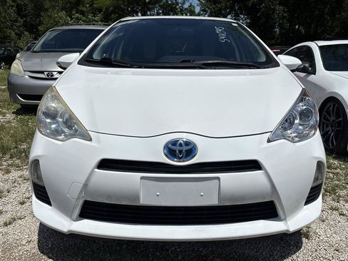 Used 2013 Toyota Prius C One FWD image 9