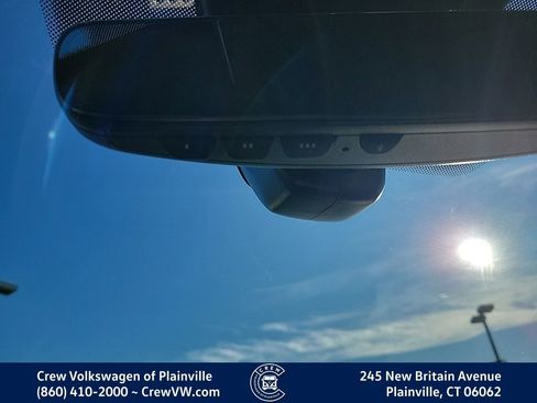 New 2026 Volkswagen Atlas Cross Sport SE image 10