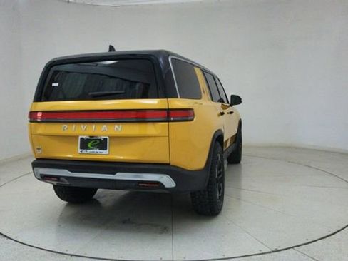 Used 2024 Rivian R1S Adventure image 72