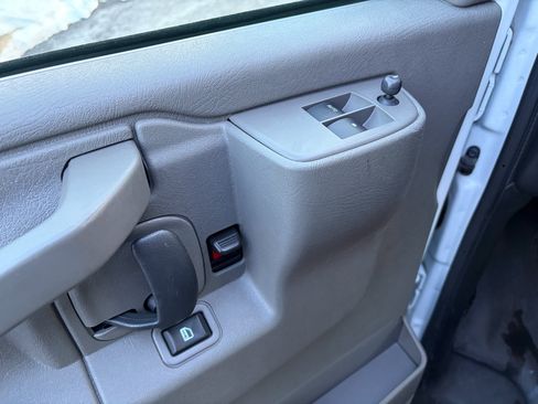 Used 2023 Chevrolet Express 3500 LS image 23