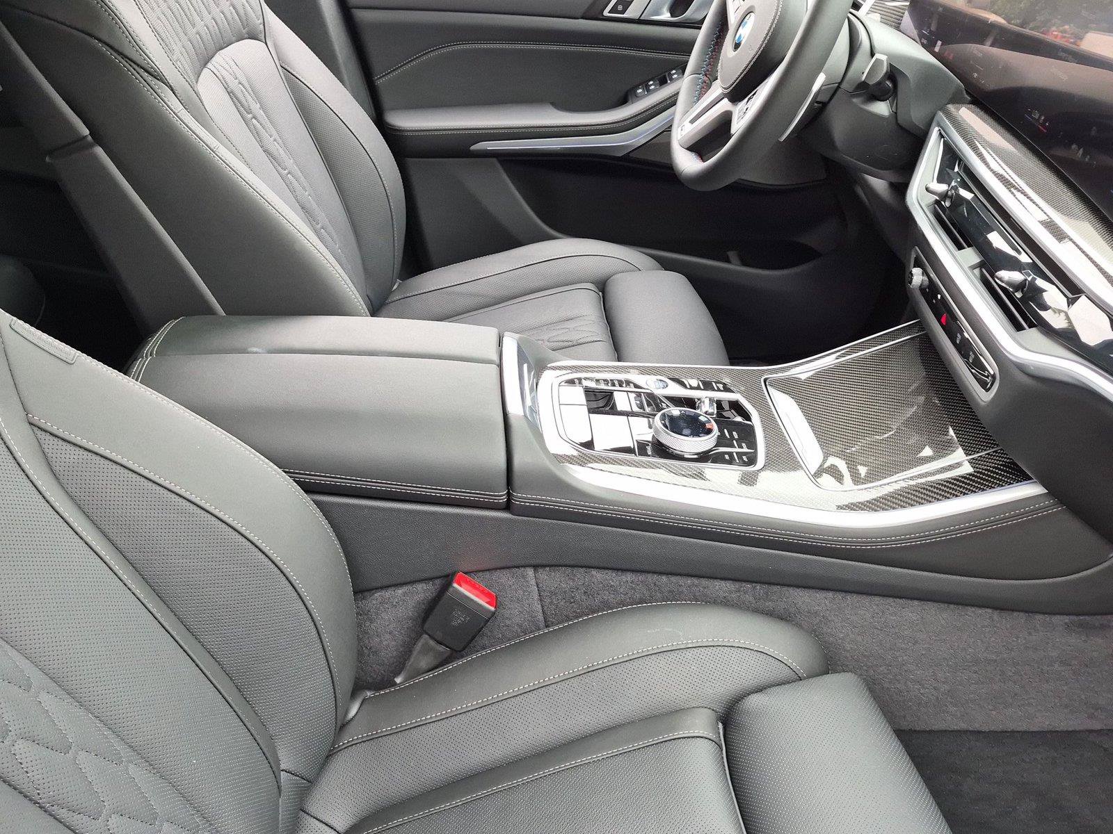 Used 2025 BMW X5 M60i AWD/4WD image 36