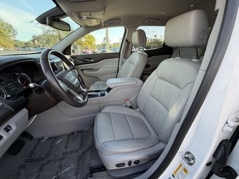 Used 2017 GMC Acadia SLT image 22