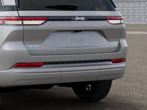 New 2026 Jeep Grand Cherokee Limited AWD/4WD image 13