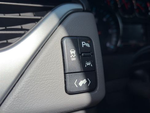 Used 2020 Chevrolet Suburban LT RWD image 27