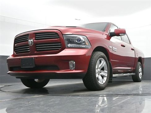 Used 2014 RAM 1500 Sport w/ Convenience Group image 9