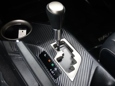 Used 2015 Toyota RAV4 Limited w/ Technology Package FWD image 24