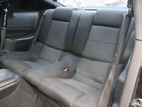 Used 2007 Ford Mustang Coupe RWD image 18