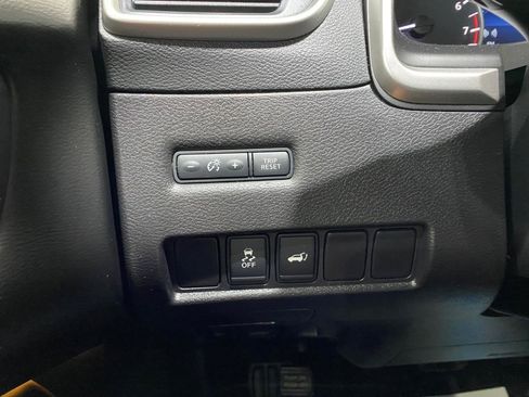 Used 2016 Nissan Murano SL w/ Cargo Package AWD/4WD image 18