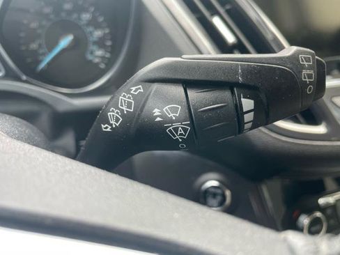 Used 2014 Ford Escape Titanium w/ Equipment Group 401A AWD/4WD image 18
