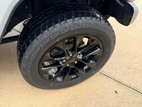 Used 2021 Jeep Wrangler Unlimited Sahara image 14