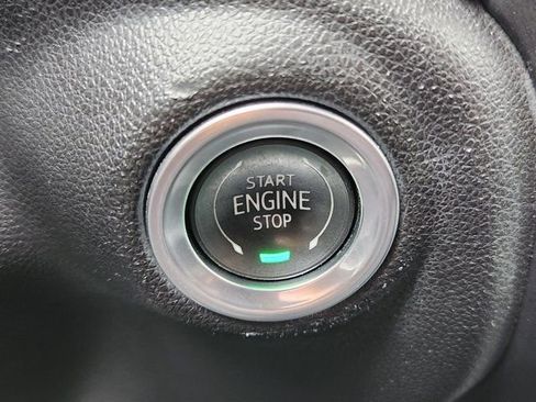 Used 2019 Chevrolet Silverado 1500 LT w/ Texas Edition image 8