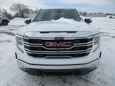 New 2026 GMC Sierra 1500 SLT w/ SLT Premium Plus Package image 12
