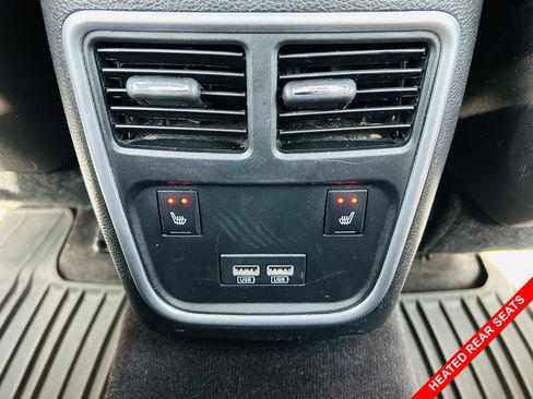 Used 2018 Dodge Charger GT AWD/4WD image 8
