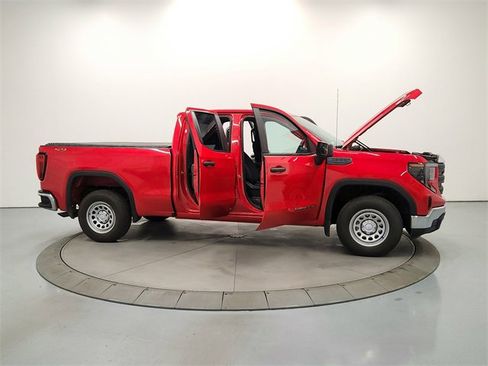 Used 2023 GMC Sierra 1500 Pro w/ Pro Value Package image 17