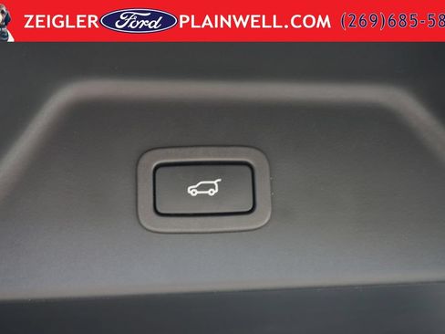 Used 2019 Land Rover Range Rover Supercharged AWD/4WD image 13