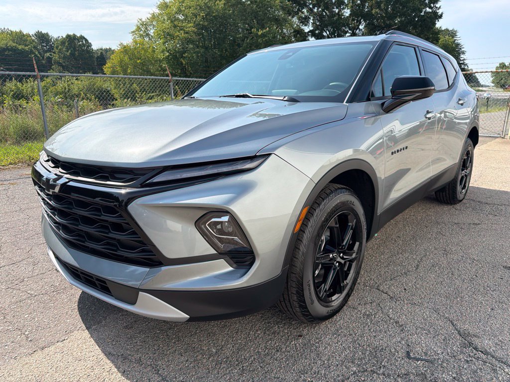 New 2026 Chevrolet Blazer LT w/ Convenience Package FWD image 6