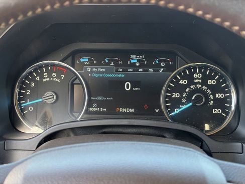 Used 2020 Ford F150 Lariat w/ Equipment Group 502A Luxury AWD/4WD image 33