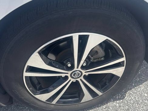 Used 2022 Nissan Sentra SV w/ Trunk Package FWD image 12