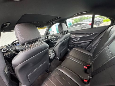 Used 2018 Mercedes-Benz E 300 image 22