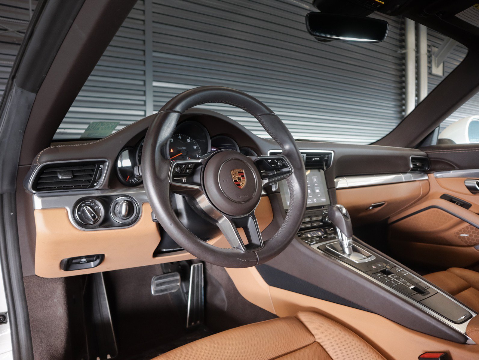 Certified 2017 Porsche 911 Carrera RWD image 4