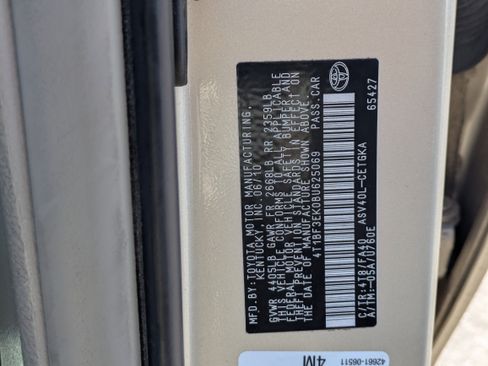 Used 2011 Toyota Camry XLE w/ SE/XLE Extra-Value Pkg image 28