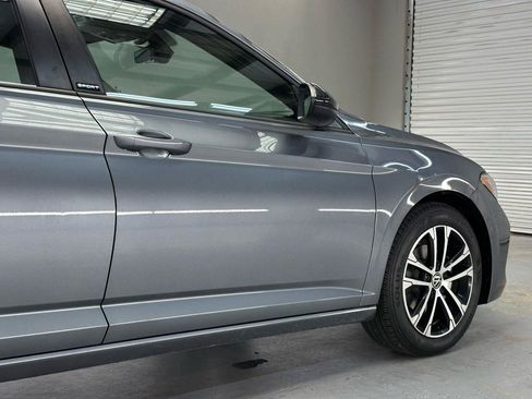 Used 2024 Volkswagen Jetta Sport FWD image 9