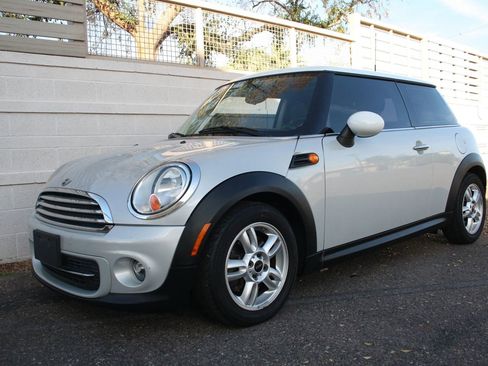 Used 2011 MINI Cooper Hardtop image 20