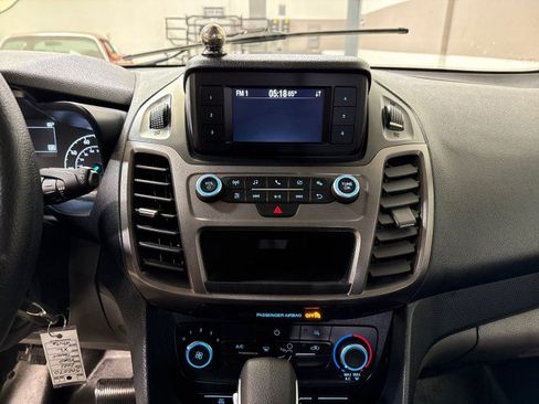 Used 2021 Ford Transit Connect XL image 19
