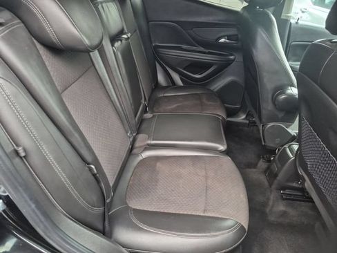 Used 2021 Buick Encore Preferred FWD image 32