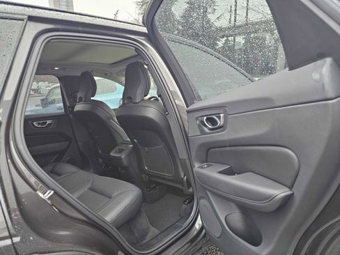 Certified 2025 Volvo XC60 B5 Plus AWD/4WD image 13