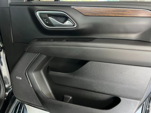 Used 2023 Chevrolet Tahoe High Country AWD/4WD image 30