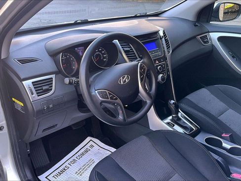 Used 2014 Hyundai Elantra GT FWD image 9