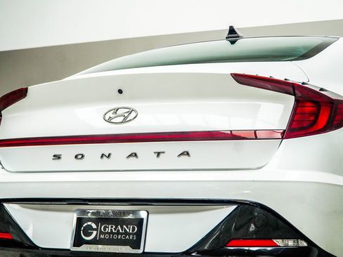 Used 2023 Hyundai Sonata SEL w/ Convenience Package FWD image 12