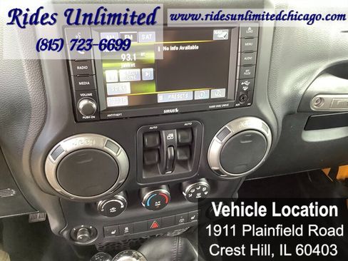 Used 2013 Jeep Wrangler Unlimited Sahara w/ Dual Top Group AWD/4WD image 14