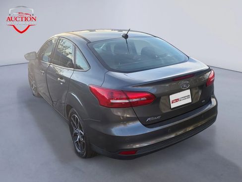 Used 2018 Ford Focus SEL w/ Cold Weather Package image 5