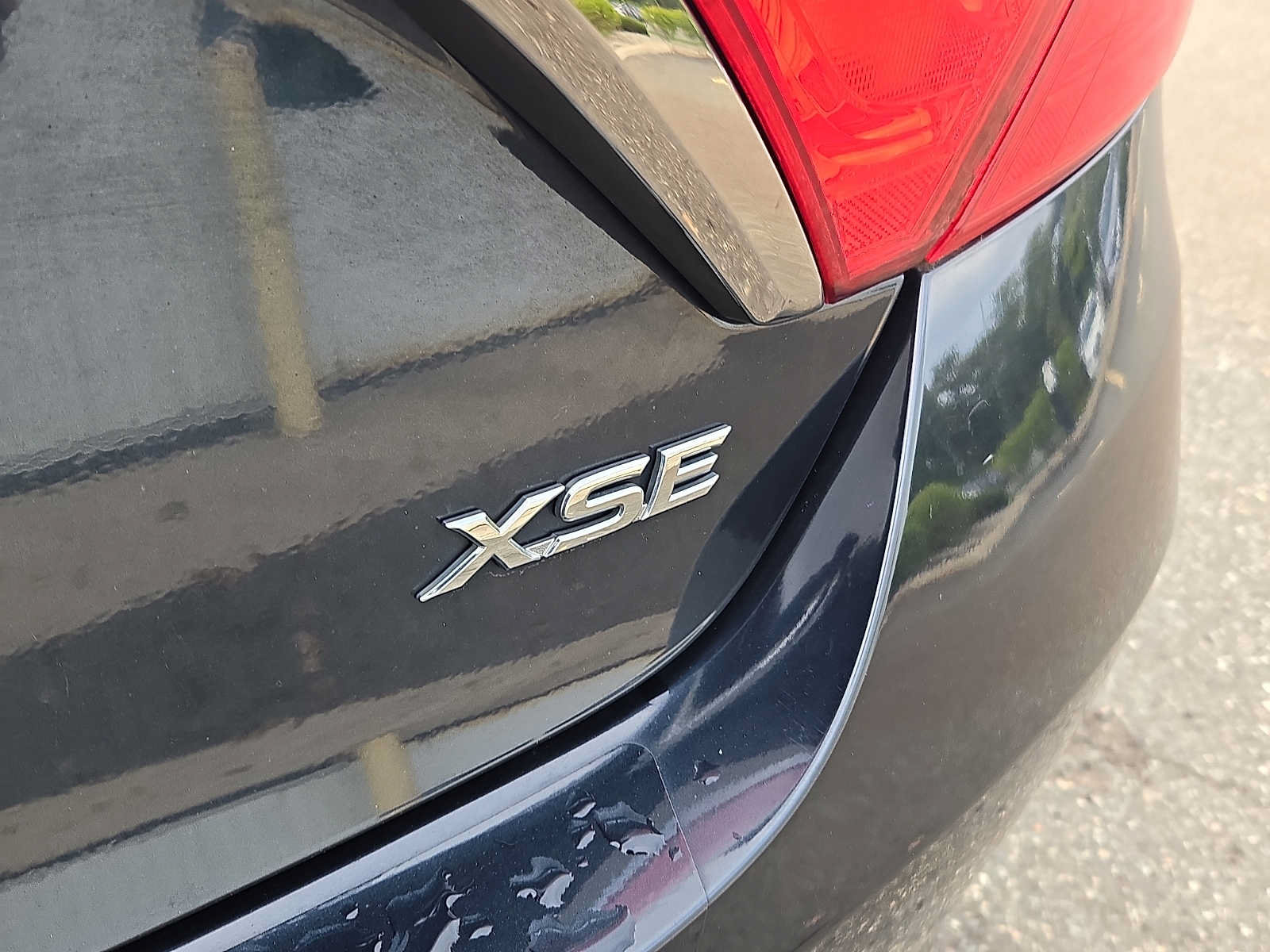 Used 2016 Toyota Camry XSE w/ Moonroof Package FWD image 31