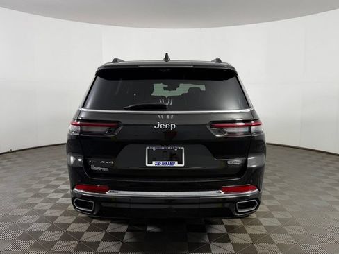 Used 2022 Jeep Grand Cherokee L Overland w/ Luxury Tech Group IV AWD/4WD image 7